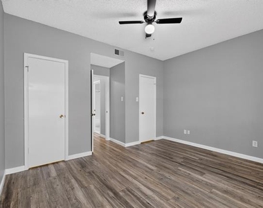 12921 Abrams Road - Photo Thumbnail 14