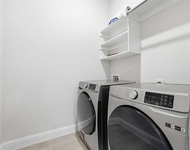 1044 3rd Street - Photo Thumbnail 18