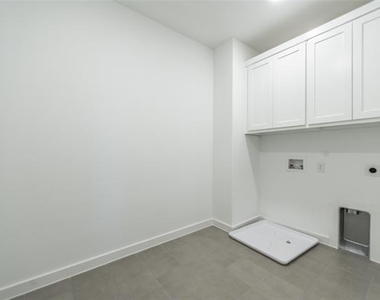 1540 Navasota Trail - Photo Thumbnail 18