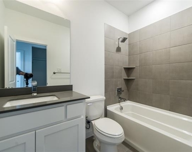 1540 Navasota Trail - Photo Thumbnail 14