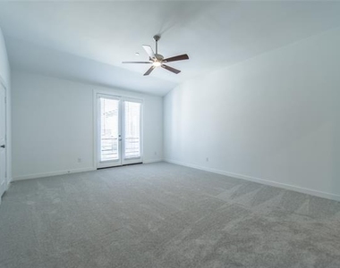 1540 Navasota Trail - Photo Thumbnail 19