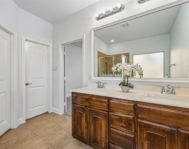 10445 Merced Lake Road - Photo Thumbnail 16