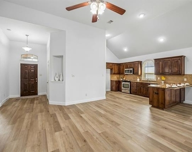 10445 Merced Lake Road - Photo Thumbnail 10