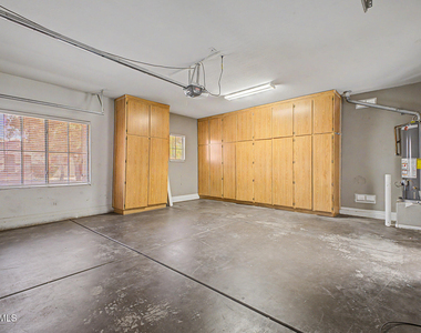 17446 W Yavapai Street - Photo Thumbnail 37