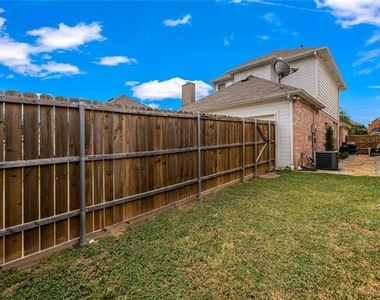 6011 Barrington Court - Photo Thumbnail 28