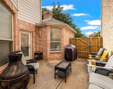 6011 Barrington Court - Photo Thumbnail 24