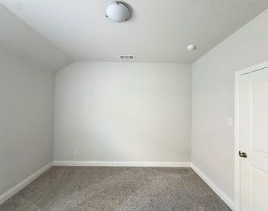 609 Tartane Drive - Photo Thumbnail 18