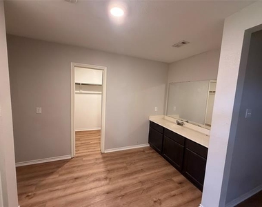 945 Newby Lane - Photo Thumbnail 9