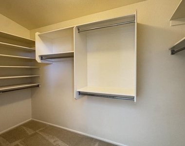 2458 W Via Dona Road - Photo Thumbnail 18