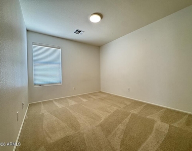 2458 W Via Dona Road - Photo Thumbnail 12