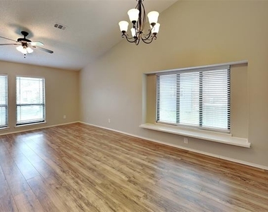 4403 Santa Cruz Lane - Photo Thumbnail 16