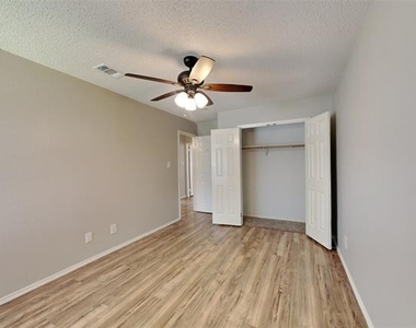 4403 Santa Cruz Lane - Photo Thumbnail 12