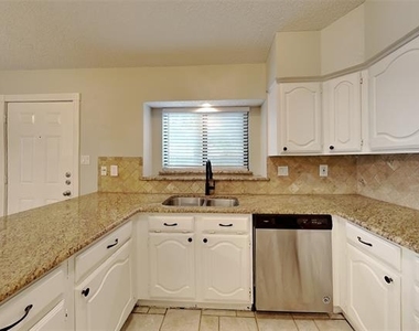 4403 Santa Cruz Lane - Photo Thumbnail 18