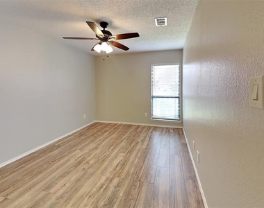 4403 Santa Cruz Lane - Photo Thumbnail 25