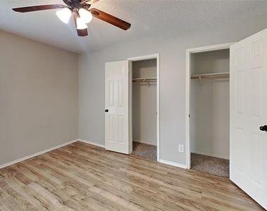 4403 Santa Cruz Lane - Photo Thumbnail 27