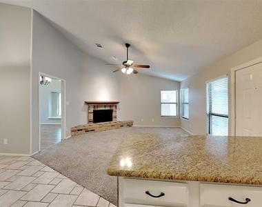 4403 Santa Cruz Lane - Photo Thumbnail 20