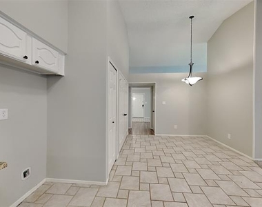 4403 Santa Cruz Lane - Photo Thumbnail 19