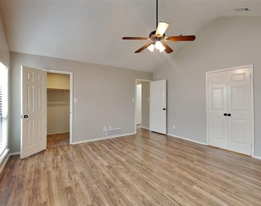 4403 Santa Cruz Lane - Photo Thumbnail 8