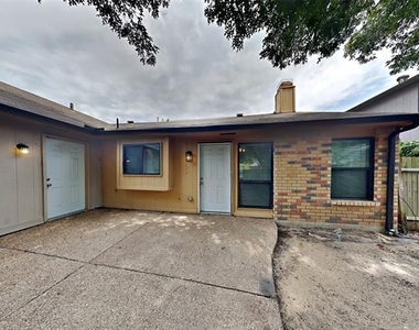 4403 Santa Cruz Lane - Photo Thumbnail 28
