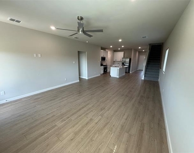 1233 Wolfsbane Drive - Photo Thumbnail 9
