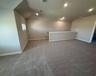 1233 Wolfsbane Drive - Photo Thumbnail 15