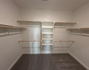 1233 Wolfsbane Drive - Photo Thumbnail 12