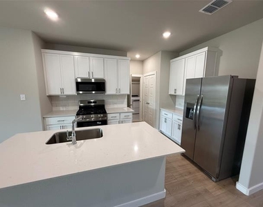 1233 Wolfsbane Drive - Photo Thumbnail 4