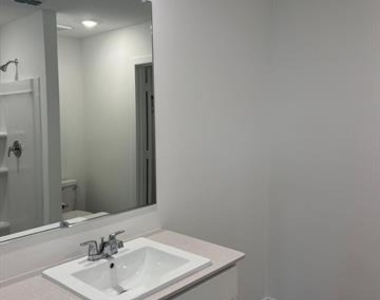 405 Mcnelly Lane - Photo Thumbnail 9