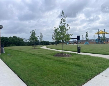 405 Mcnelly Lane - Photo Thumbnail 18