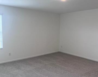 405 Mcnelly Lane - Photo Thumbnail 17