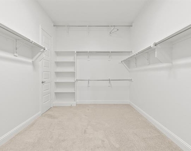 2201 Laguna Drive - Photo Thumbnail 14