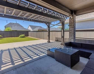2201 Laguna Drive - Photo Thumbnail 24