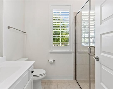 2201 Laguna Drive - Photo Thumbnail 18