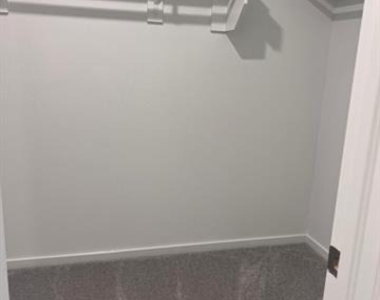 3915 Ontario Way - Photo Thumbnail 8