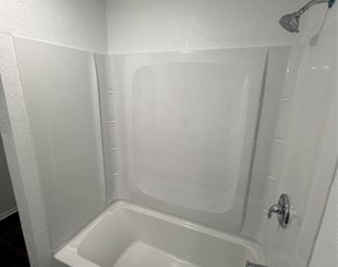 5803 Tremont Street - Photo Thumbnail 6