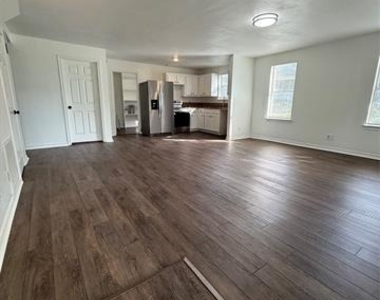 5803 Tremont Street - Photo Thumbnail 3