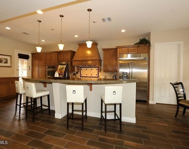 10121 E Ridgerunner Drive - Photo Thumbnail 9