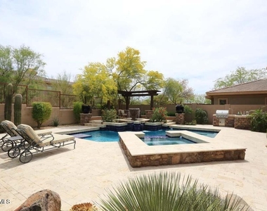 10121 E Ridgerunner Drive - Photo Thumbnail 42