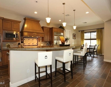 10121 E Ridgerunner Drive - Photo Thumbnail 11