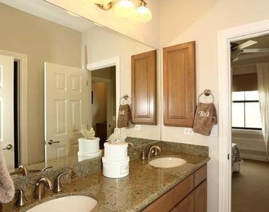 10121 E Ridgerunner Drive - Photo Thumbnail 37