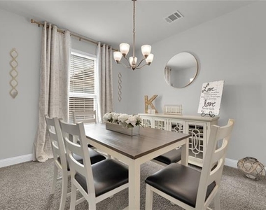 10619 Cherry Tree Way - Photo Thumbnail 4