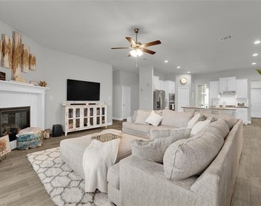 10619 Cherry Tree Way - Photo Thumbnail 7