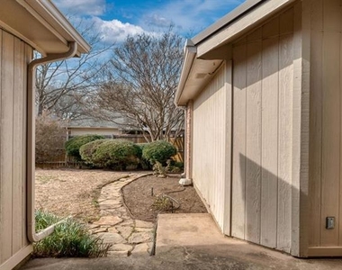 6813 Aimpoint Drive - Photo Thumbnail 25