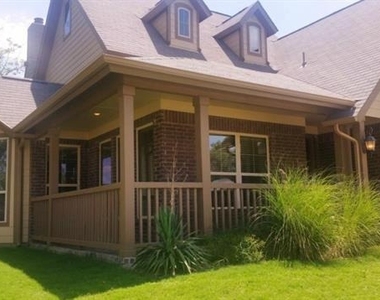 2702 Cartwright Street - Photo Thumbnail 2