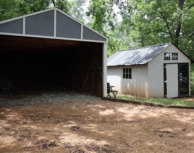 1412 W Bullock Street - Photo Thumbnail 9