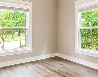 1412 W Bullock Street - Photo Thumbnail 4
