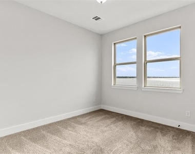 1101 Marc Lane - Photo Thumbnail 18