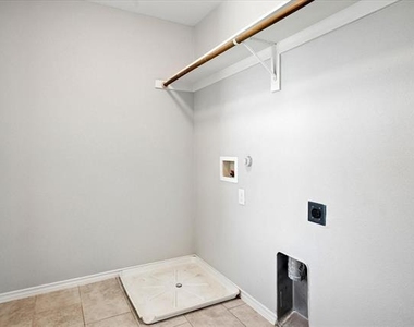 114 Wood Street - Photo Thumbnail 14