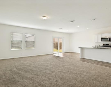 1702 Marquette Drive - Photo Thumbnail 8