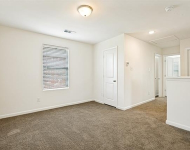 1702 Marquette Drive - Photo Thumbnail 14